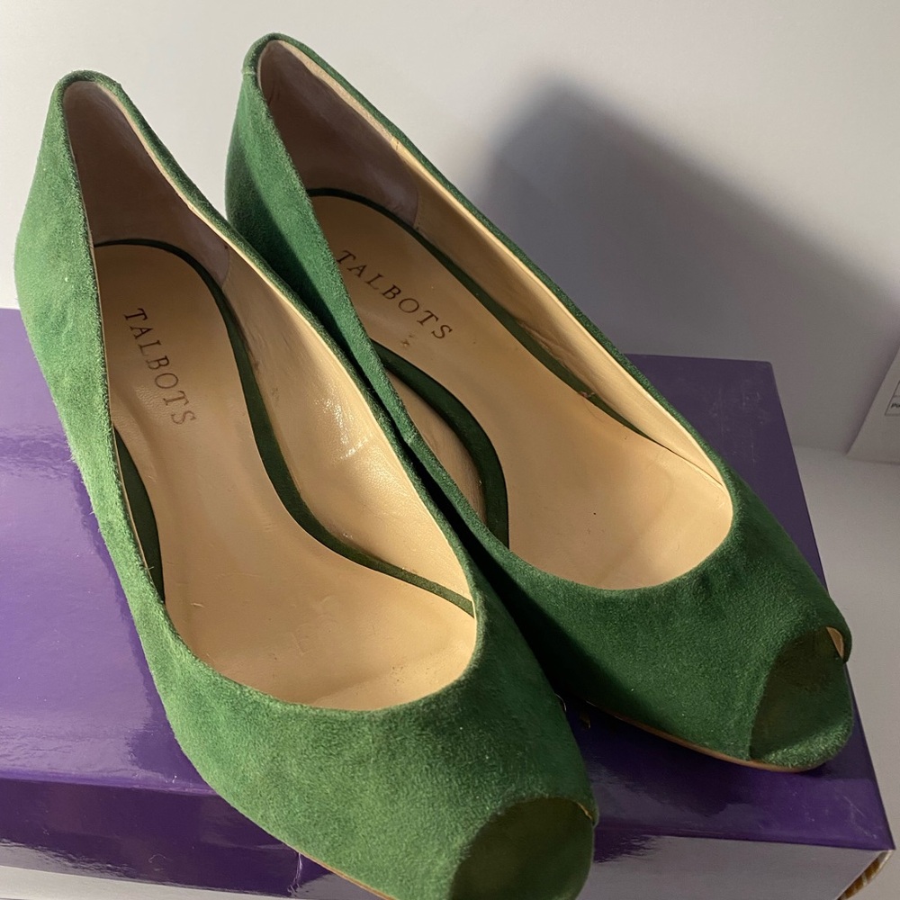 Talbots Green Suede Heels